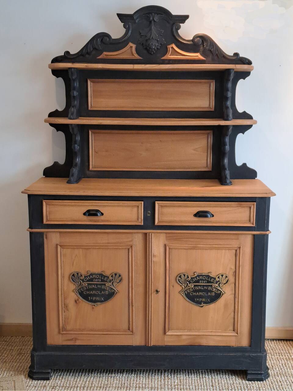 Saint Hubert sideboard in elm wood