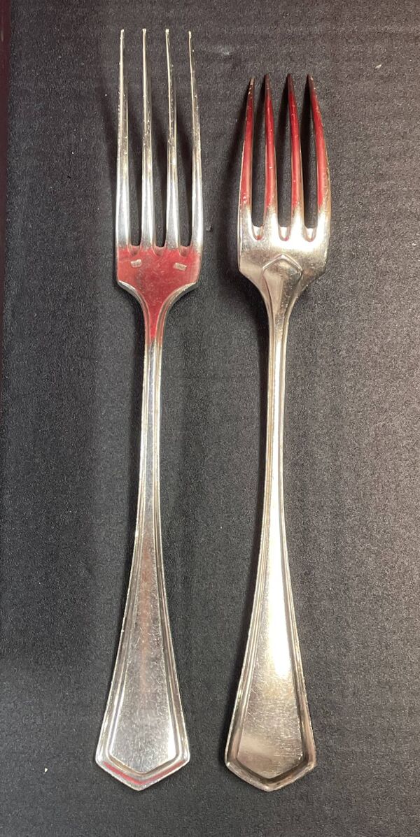 Ménagère 24 pièces grands couverts de table Cailar Bayard, Métal argenté 84