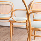 Ensemble de 4 chaises Thonet 215P en hêtre avec cannage d’origine et velour