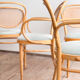 Ensemble de 4 chaises Thonet 215P en hêtre avec cannage d’origine et velour