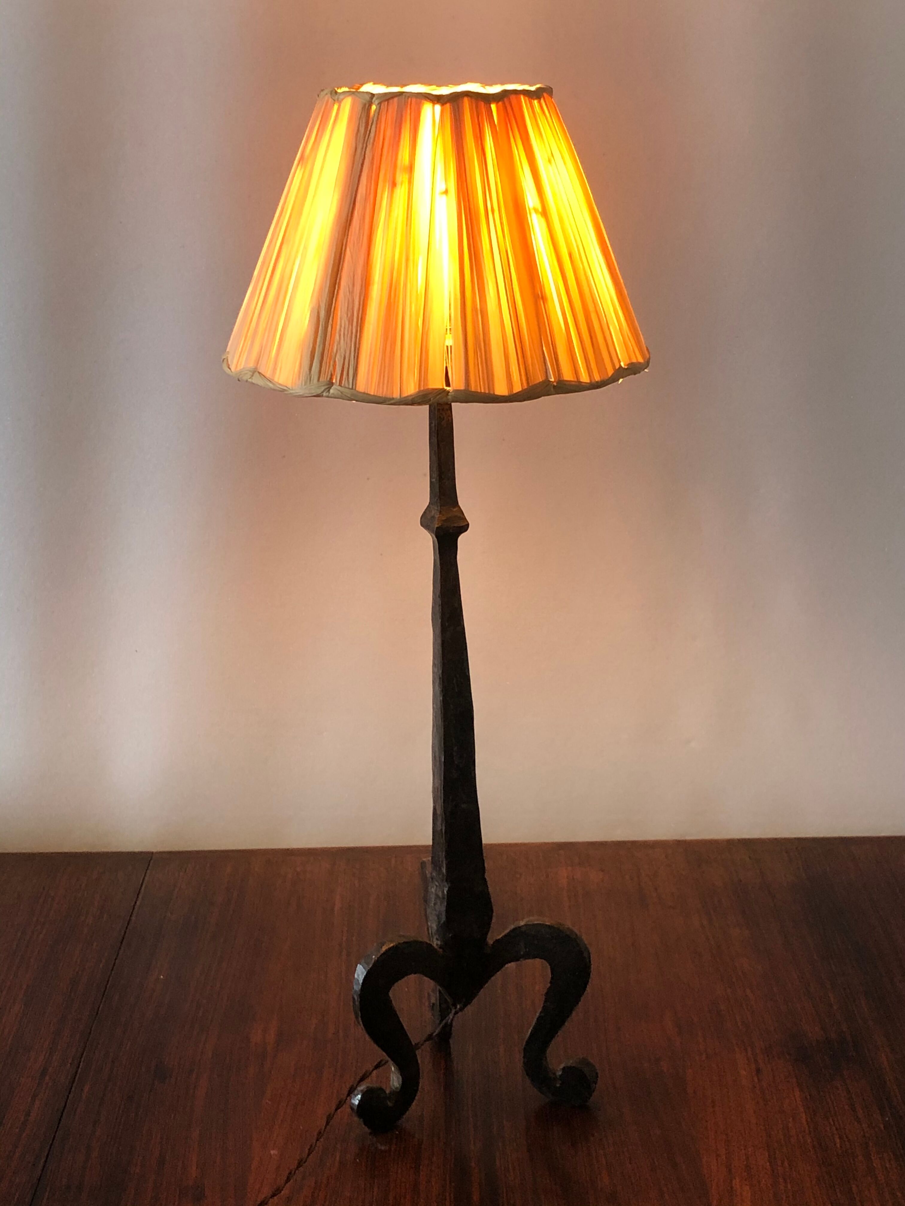 Lampe brutaliste en fer forgé des années 50