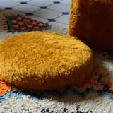 Moumoute stool