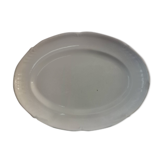 Oval white earthenware dish stamped K&G, Lunéville