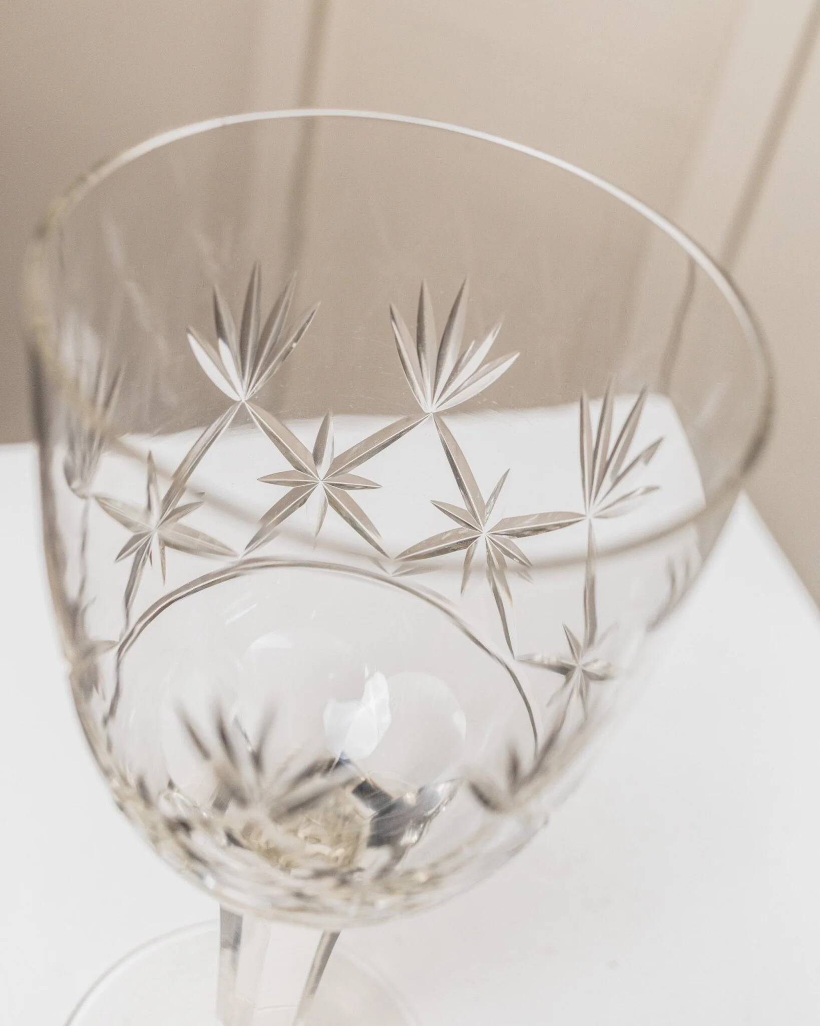 Transparent crystal glass XL Saint Louis wine glass with a faceted stem, France, 1930s