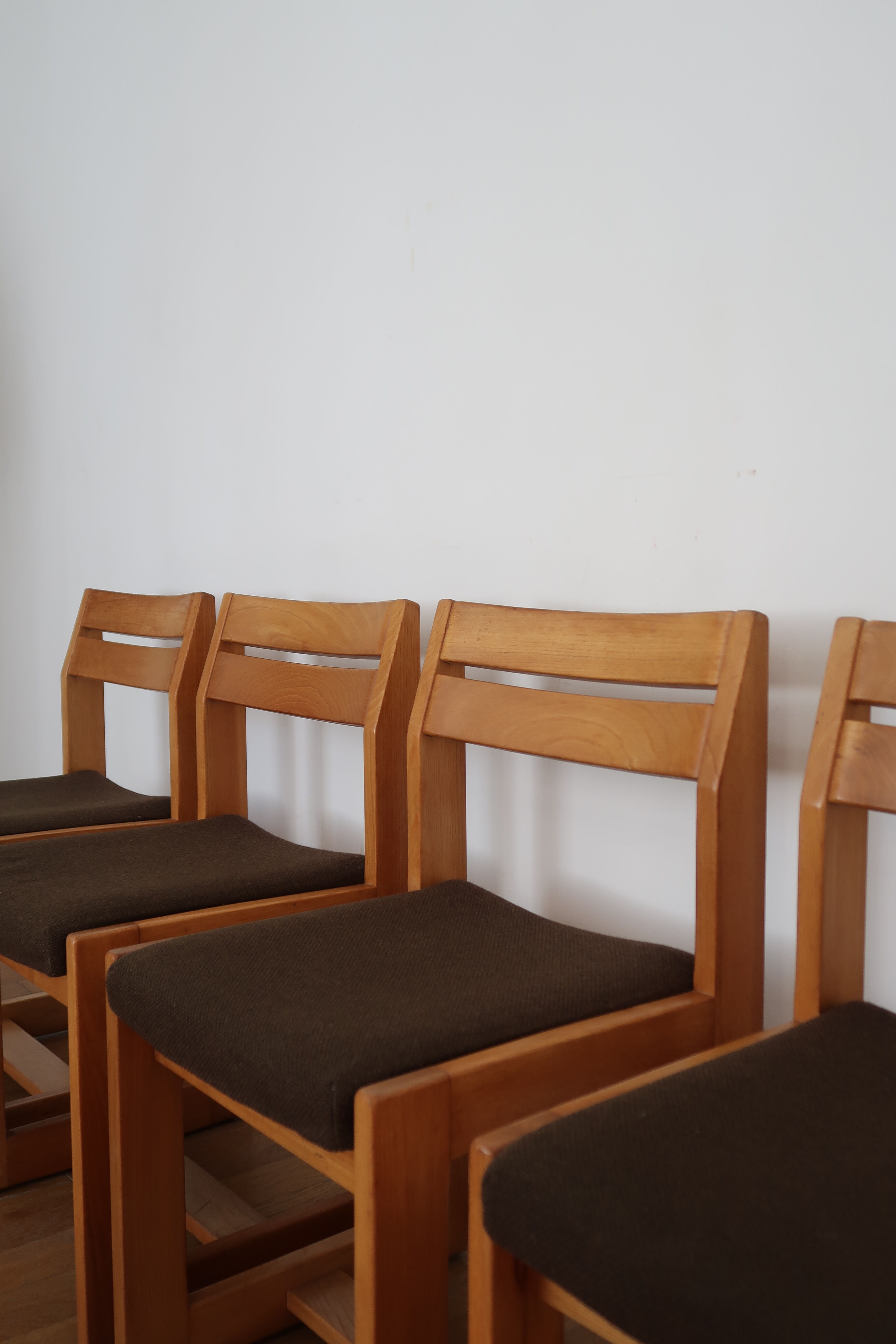 4 chairs sleigh Maison Regain