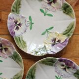 3 plates in slurry "Pensées" Choisy-le-Roi, nineteenth century