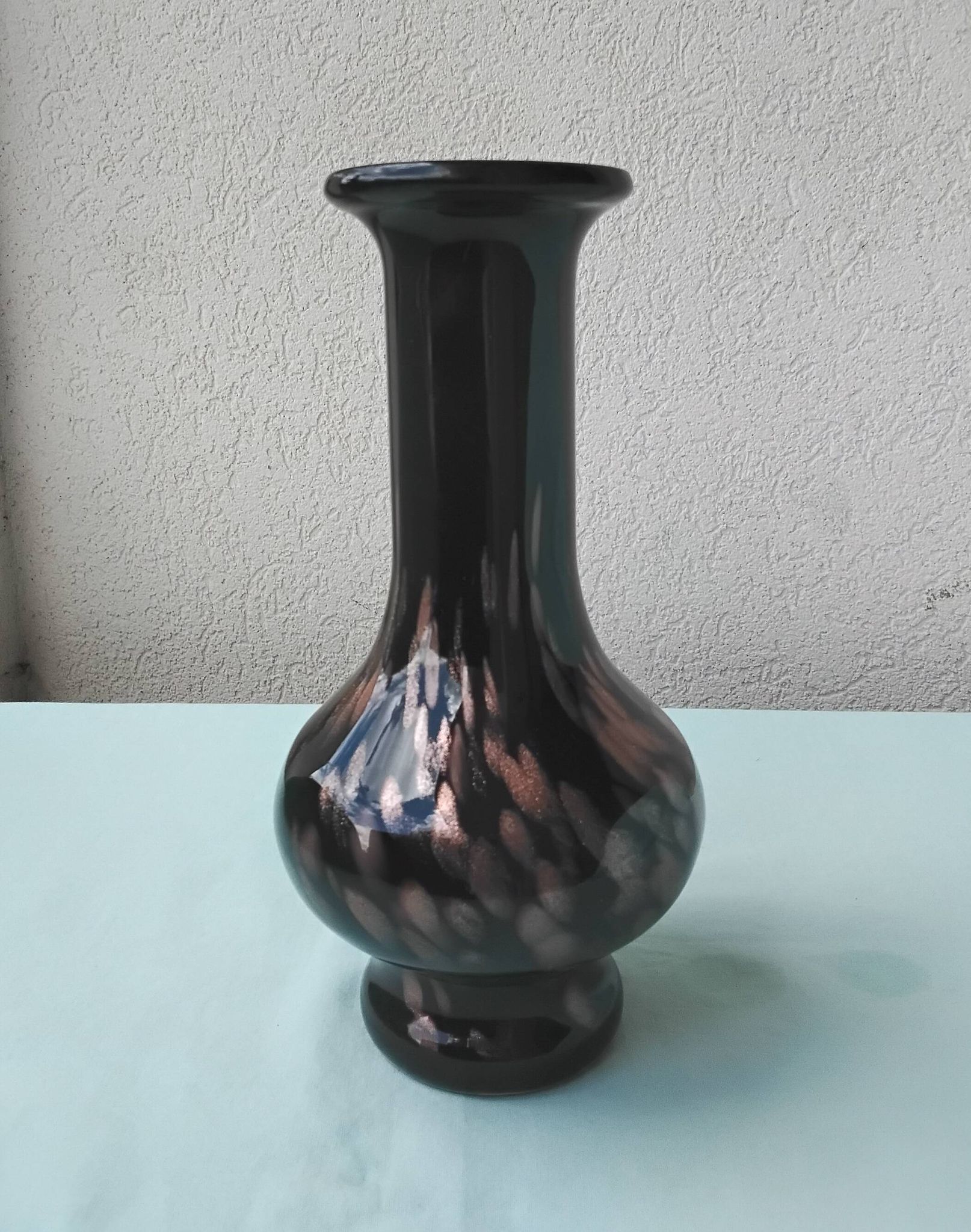 Black glitter glass vase