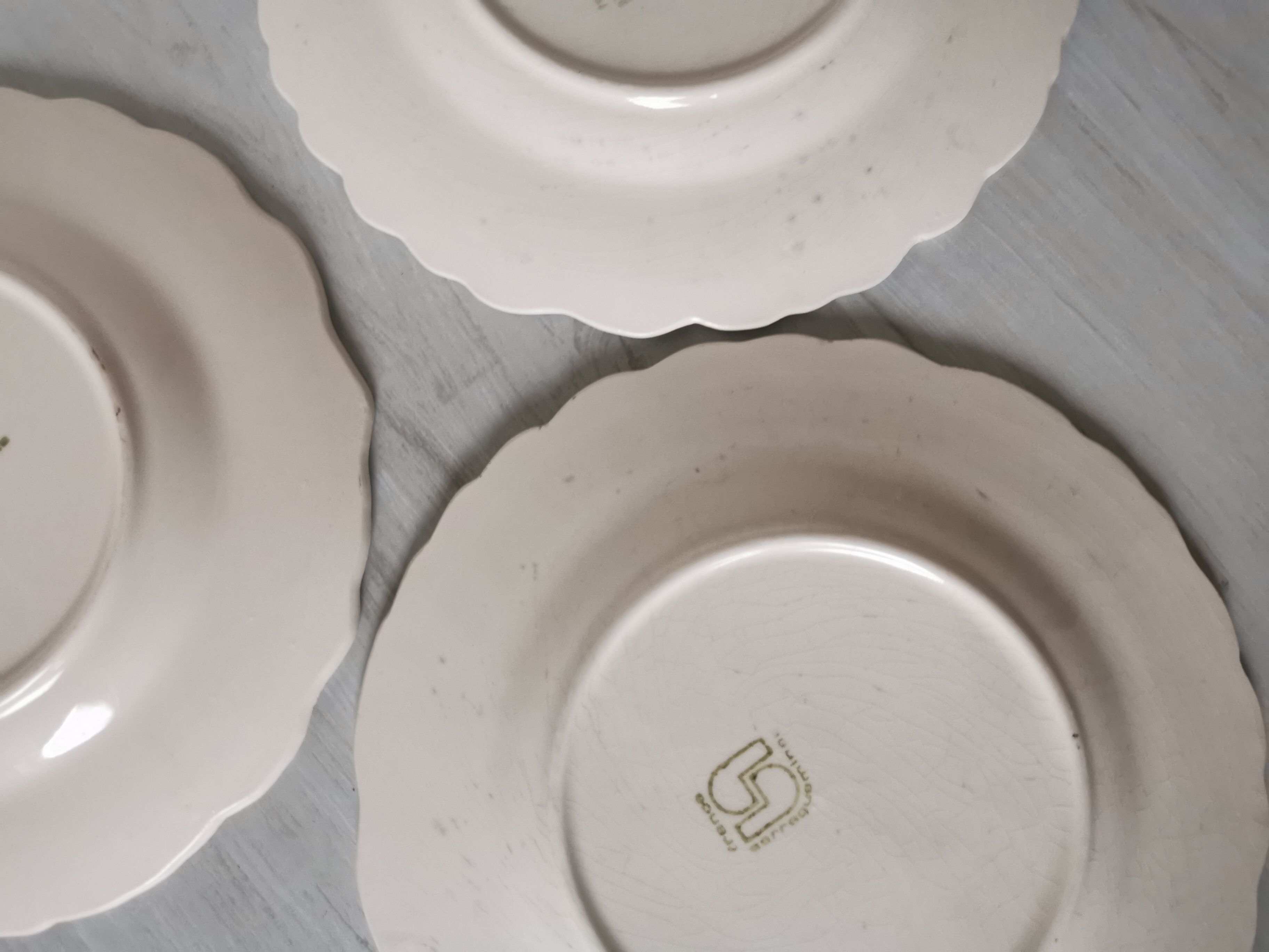 Sarreguemines Cavaillon fruit plates