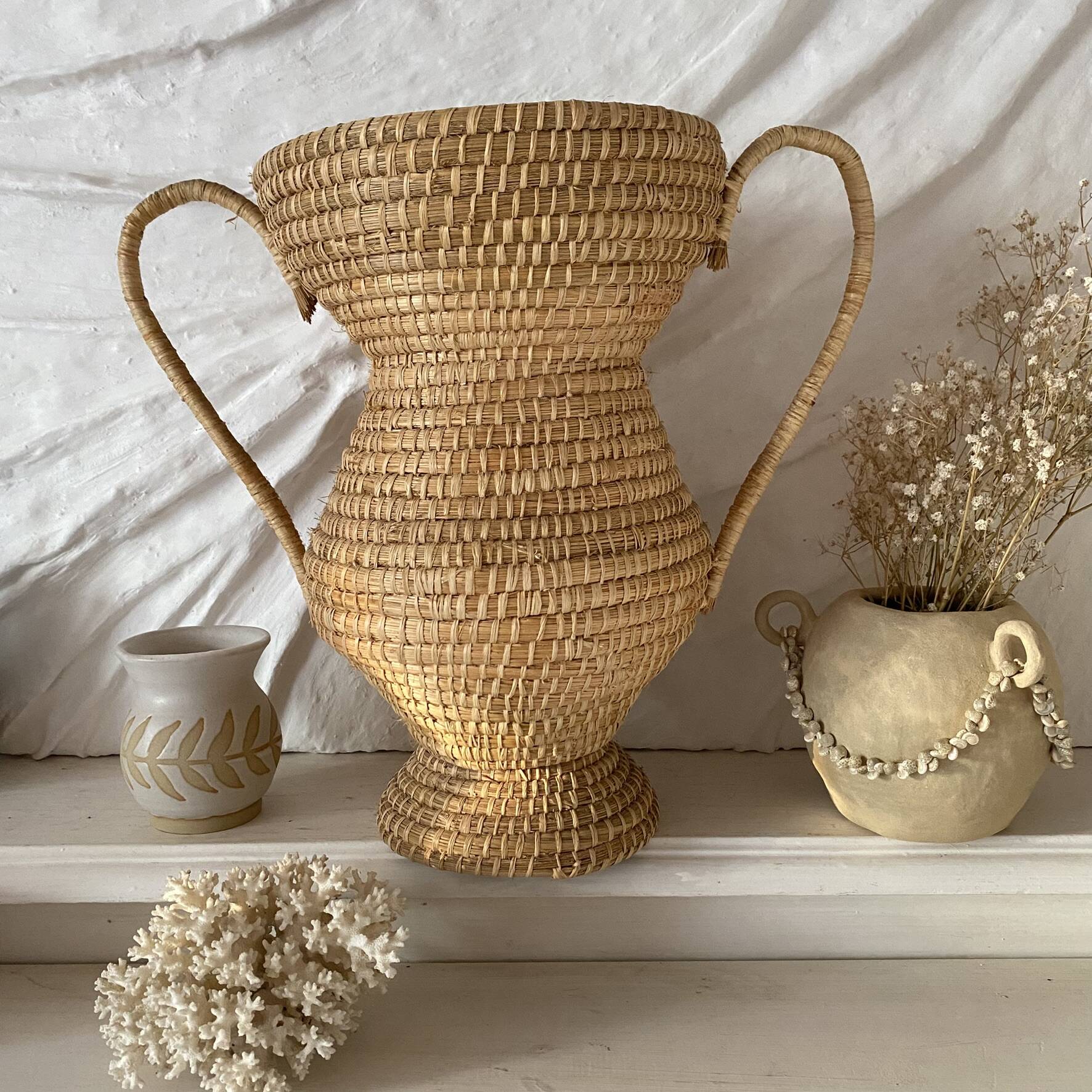 Straw amphora in Burgundy style 35 cm, French wickerwork.
