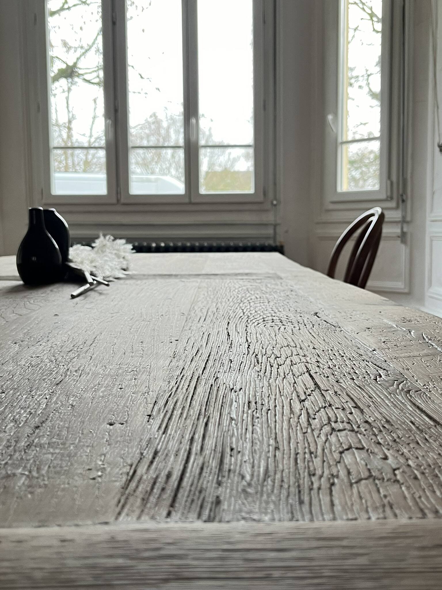 Kingstone farmhouse table in antique solid oak