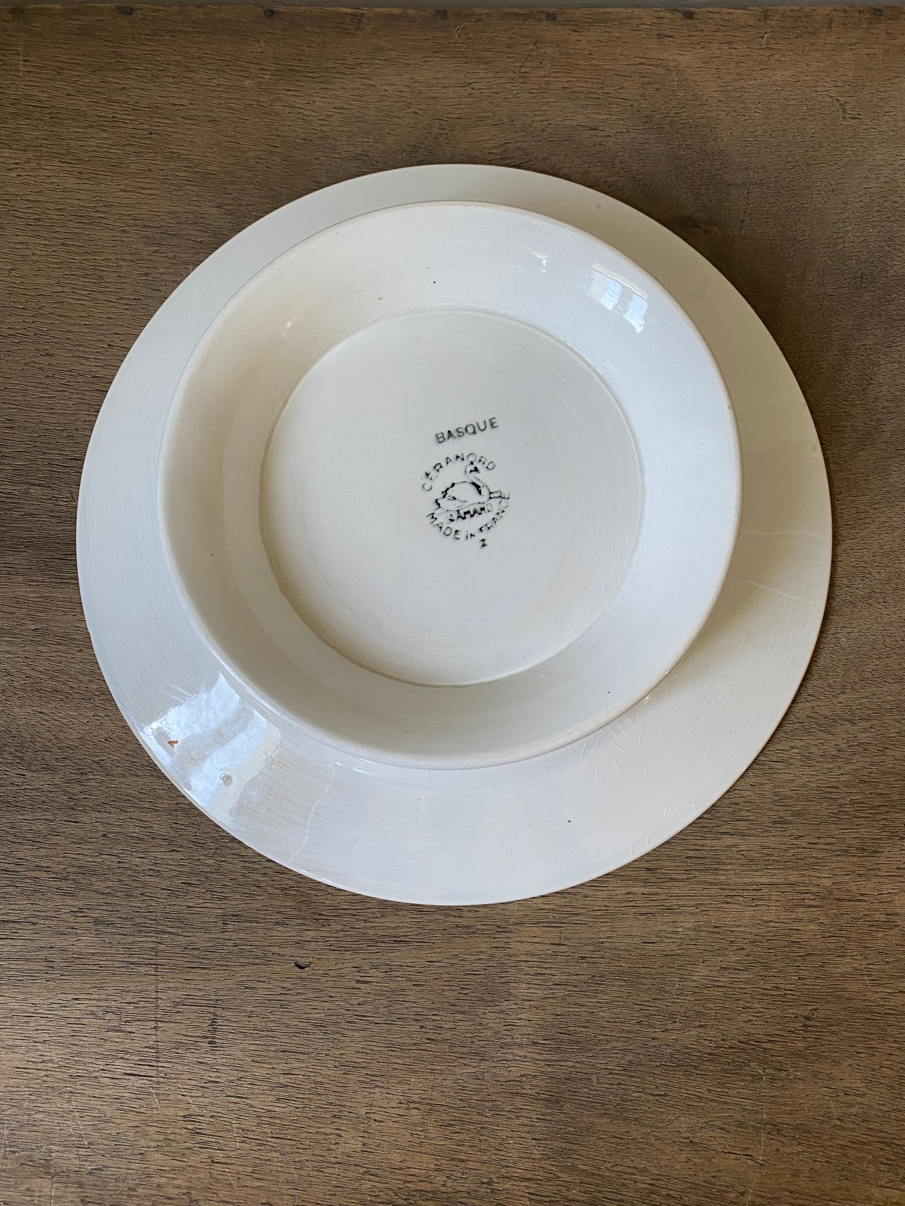Ceranord Saint Amand Basque model standing dish