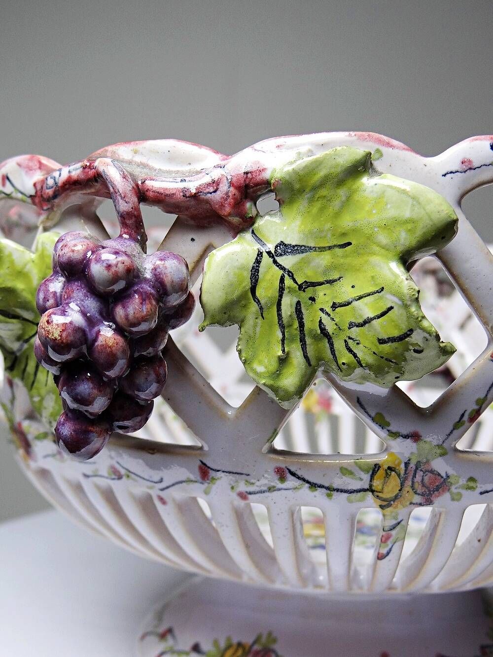 Openwork bowl in painted earthenware, Émile Tessier Le Croisic, 30-50's accident