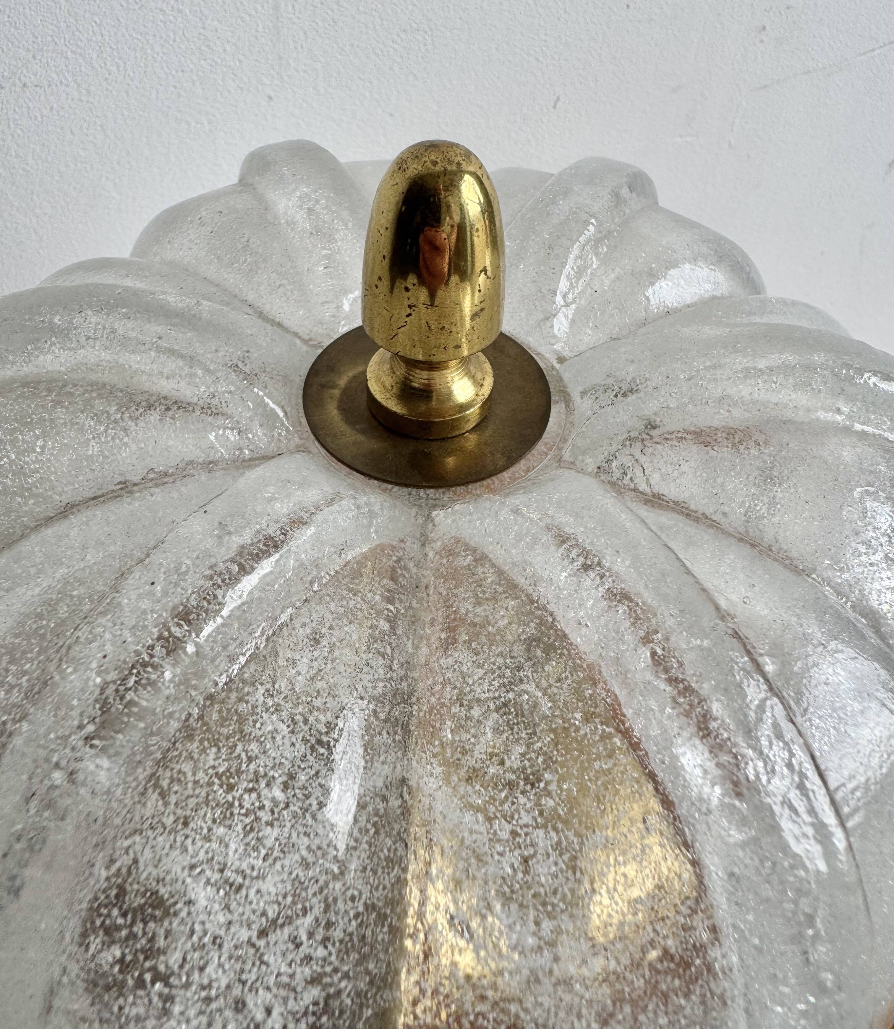 Lampe de table en laiton vintage et verre en forme de feuille