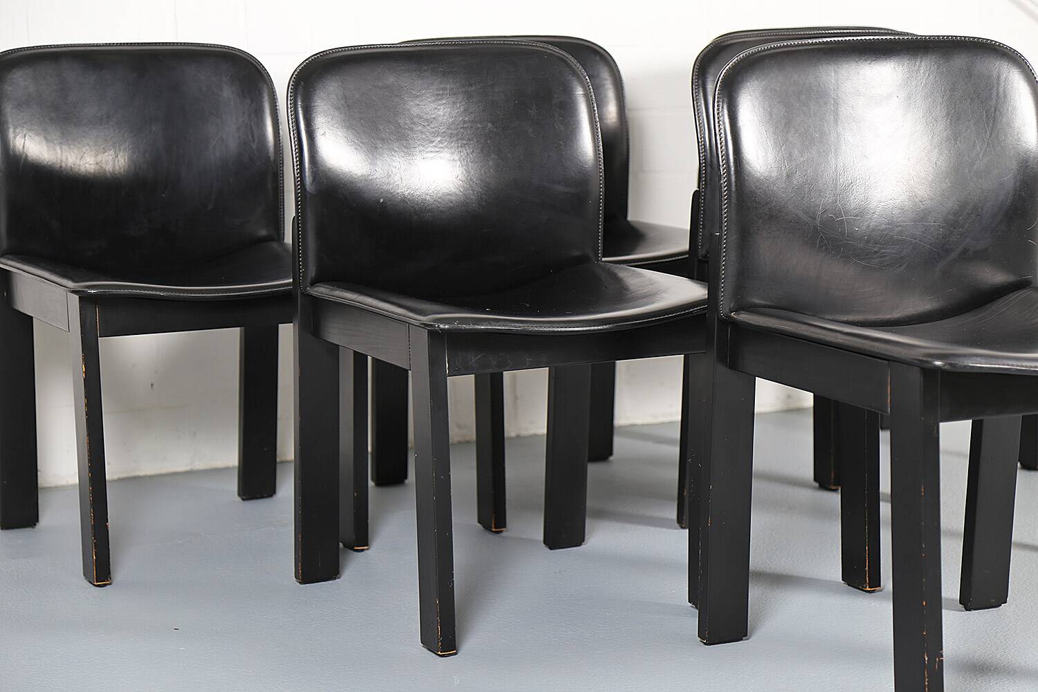 Lot de 6 chaises de salle à manger en bois et cuir noir