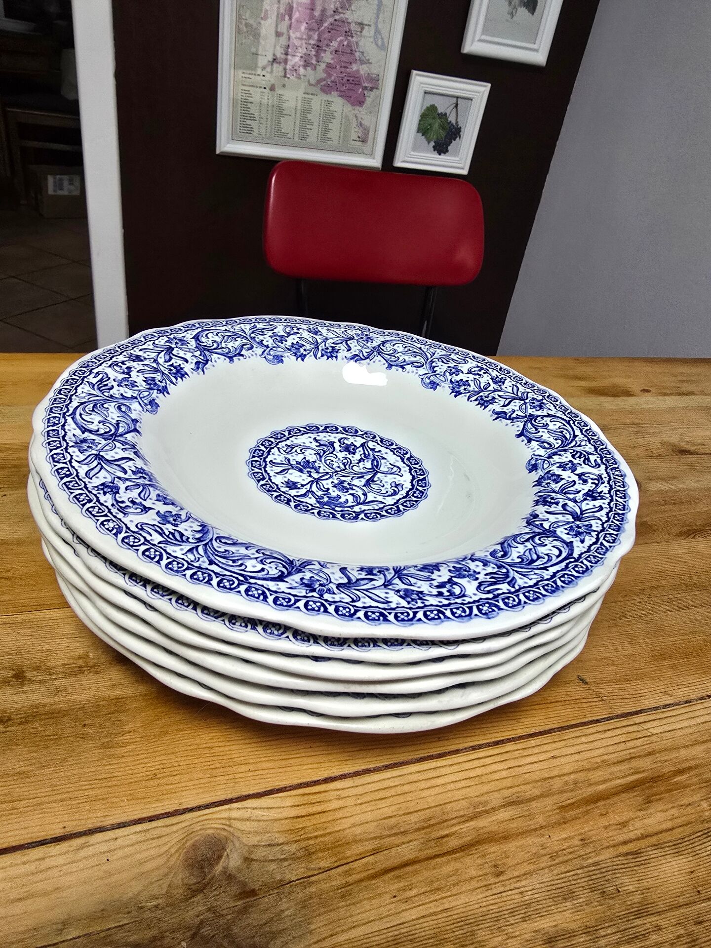 Lot of 6 deep plates Gien with blue patterns in perfect condition.