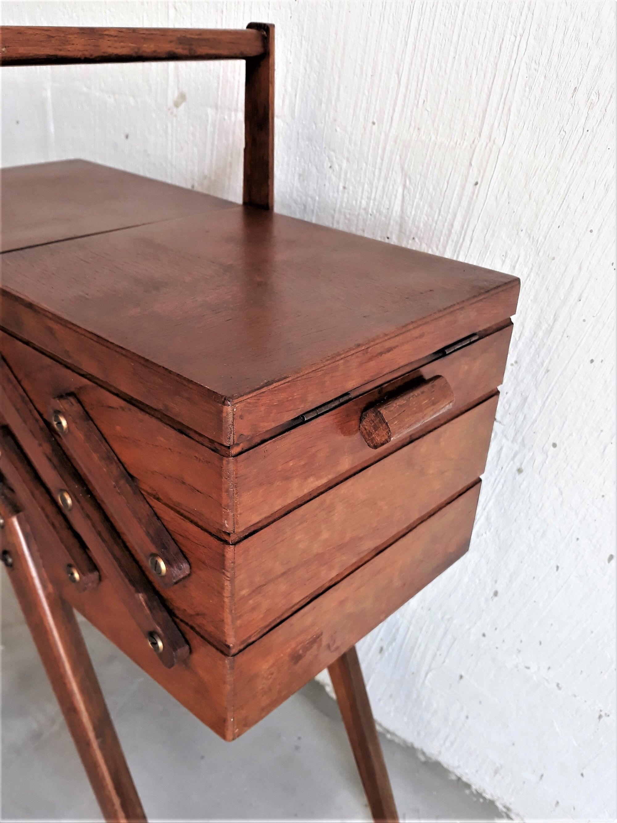 Vintage Wood Worker / Sewing Box / Oak / Compass Feet / Retro / Vintage / 1950