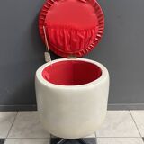 Coffre à linge / tabouret rond en skaï années 1960