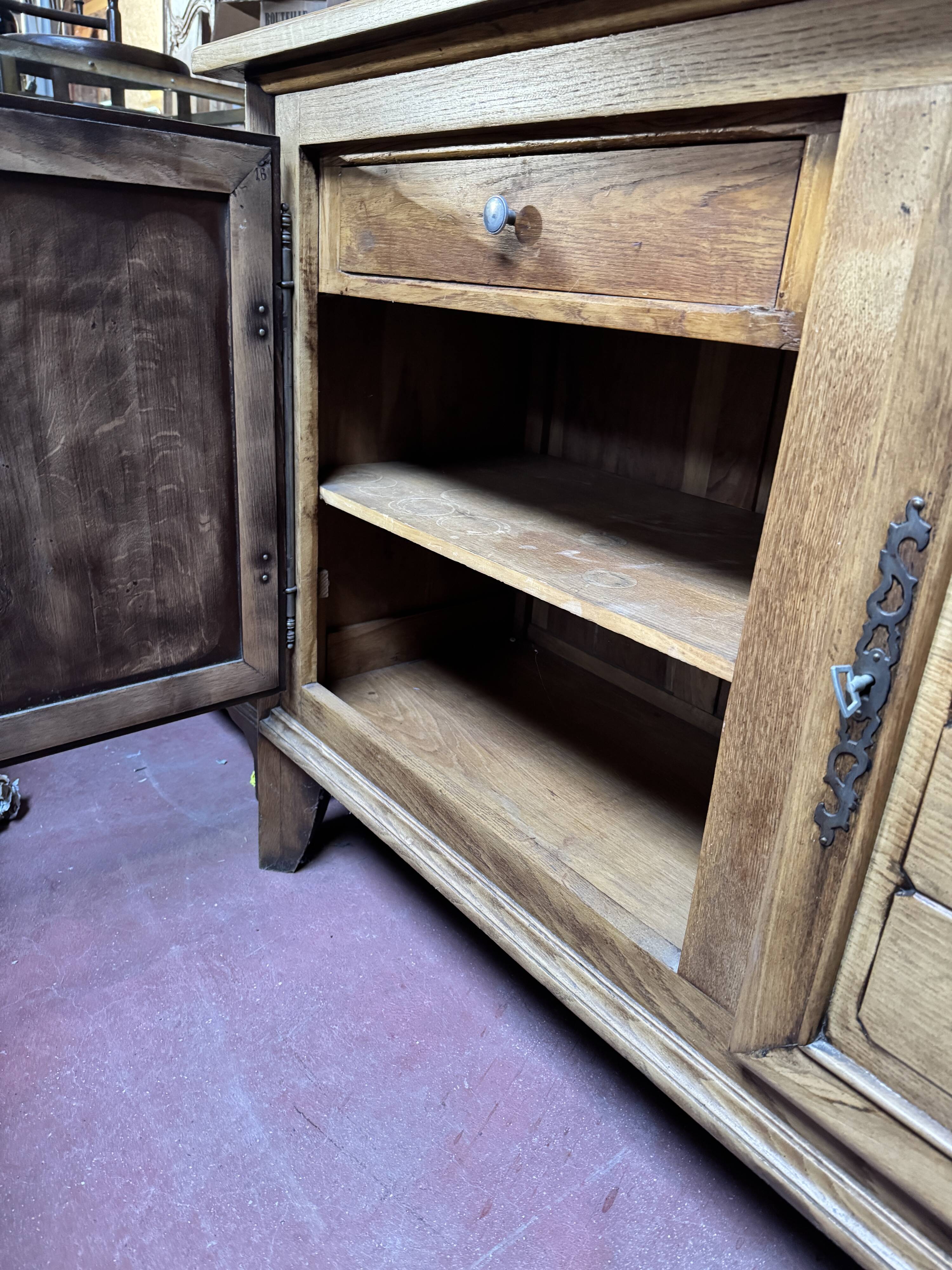 Large Art Deco sideboard in oak - Modernist Design 1950