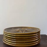 Set of 7 vintage khaki oyster plates