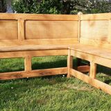Corner bench