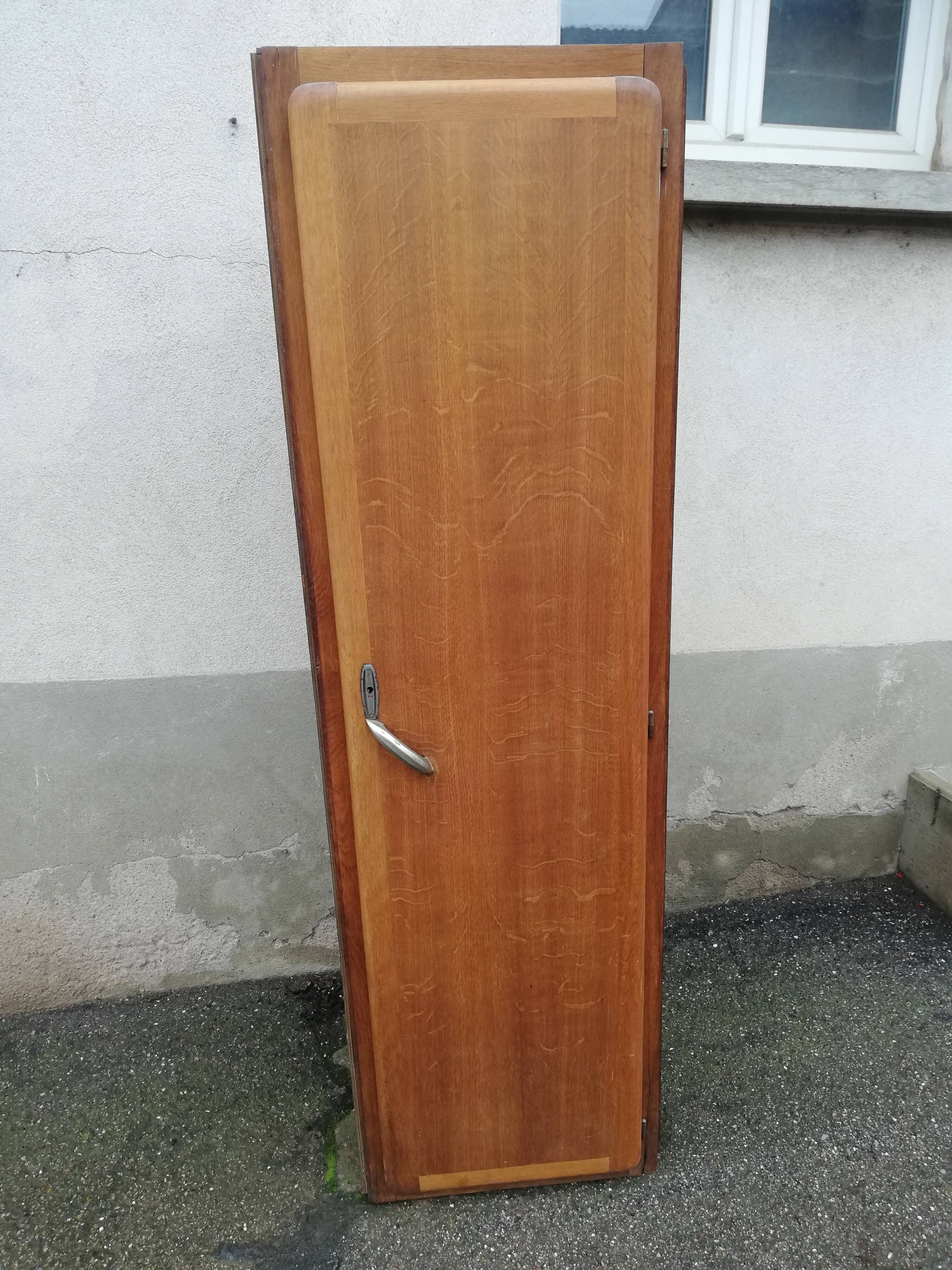 Mado column cabinet door right