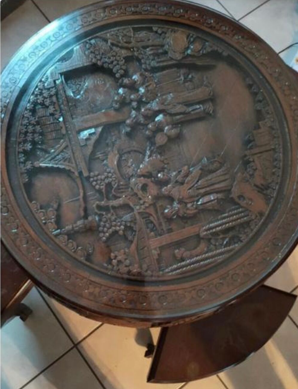 Carved coffee table and 4 built-in stools