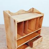 Desk shelf