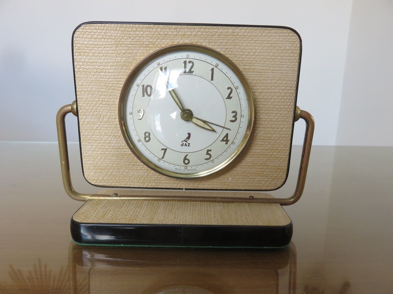 Mechanical alarm clock "jaz" brass and vinyl, swivel 50s 60s