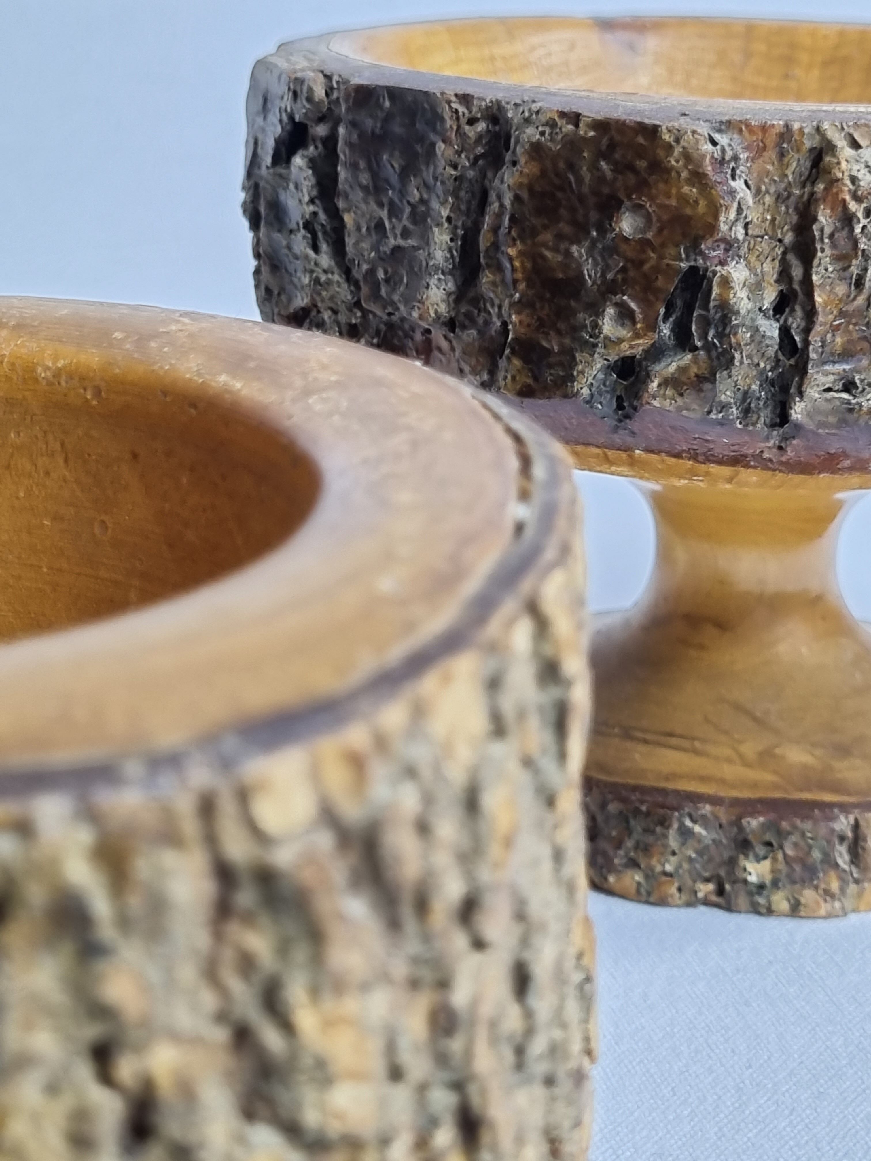 Set of two vacuum pockets made of ash wood turned