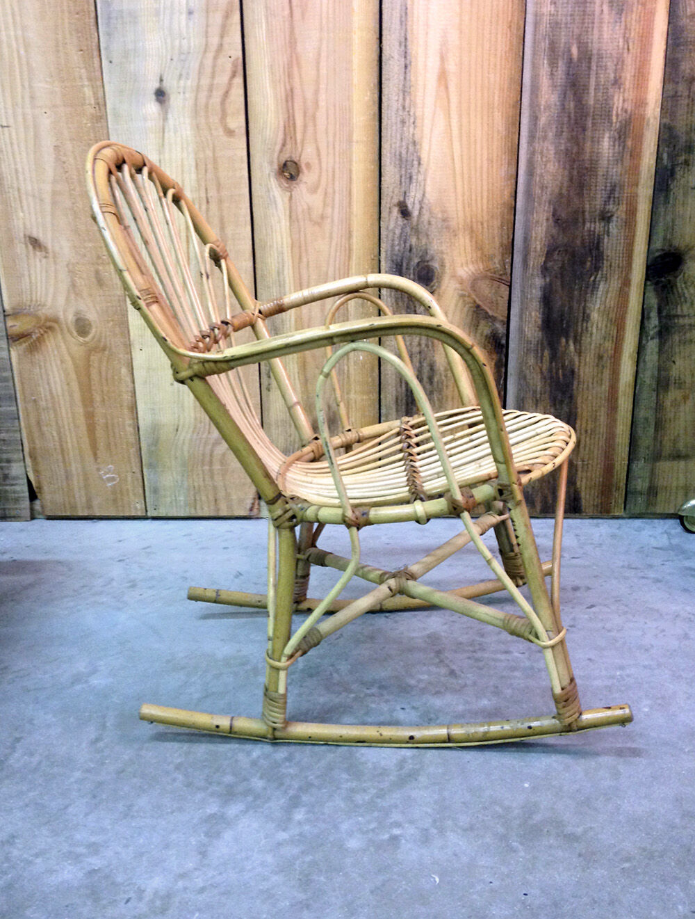 Rocking chair child vintage rattan