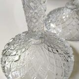 Paire de Bougeoirs flambeaux/Verrerie de Portieux, verre moulé. Motifs croisillons, forme corolle