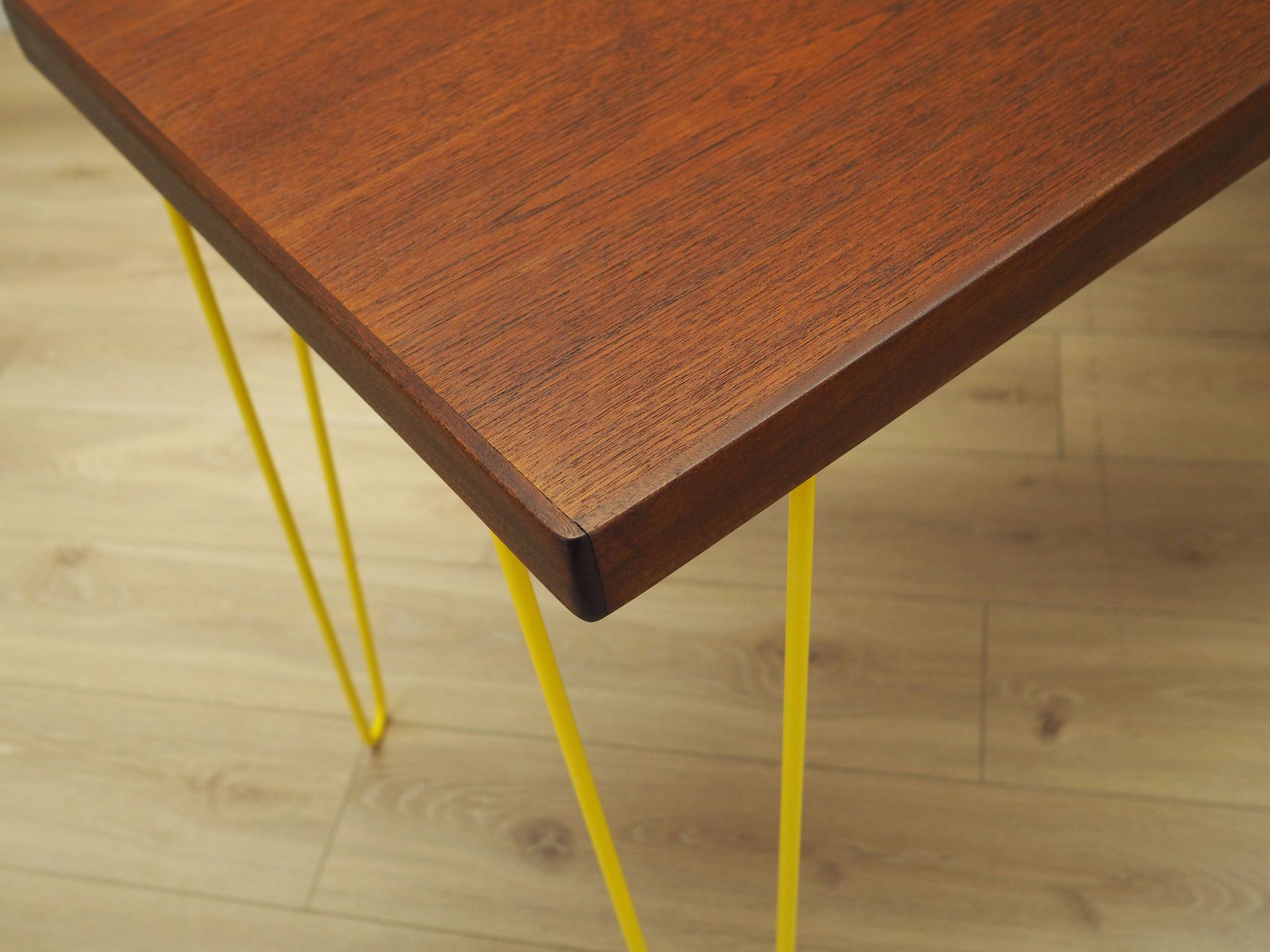 Bureau en teck, design danois, années 1970, production : Danemark