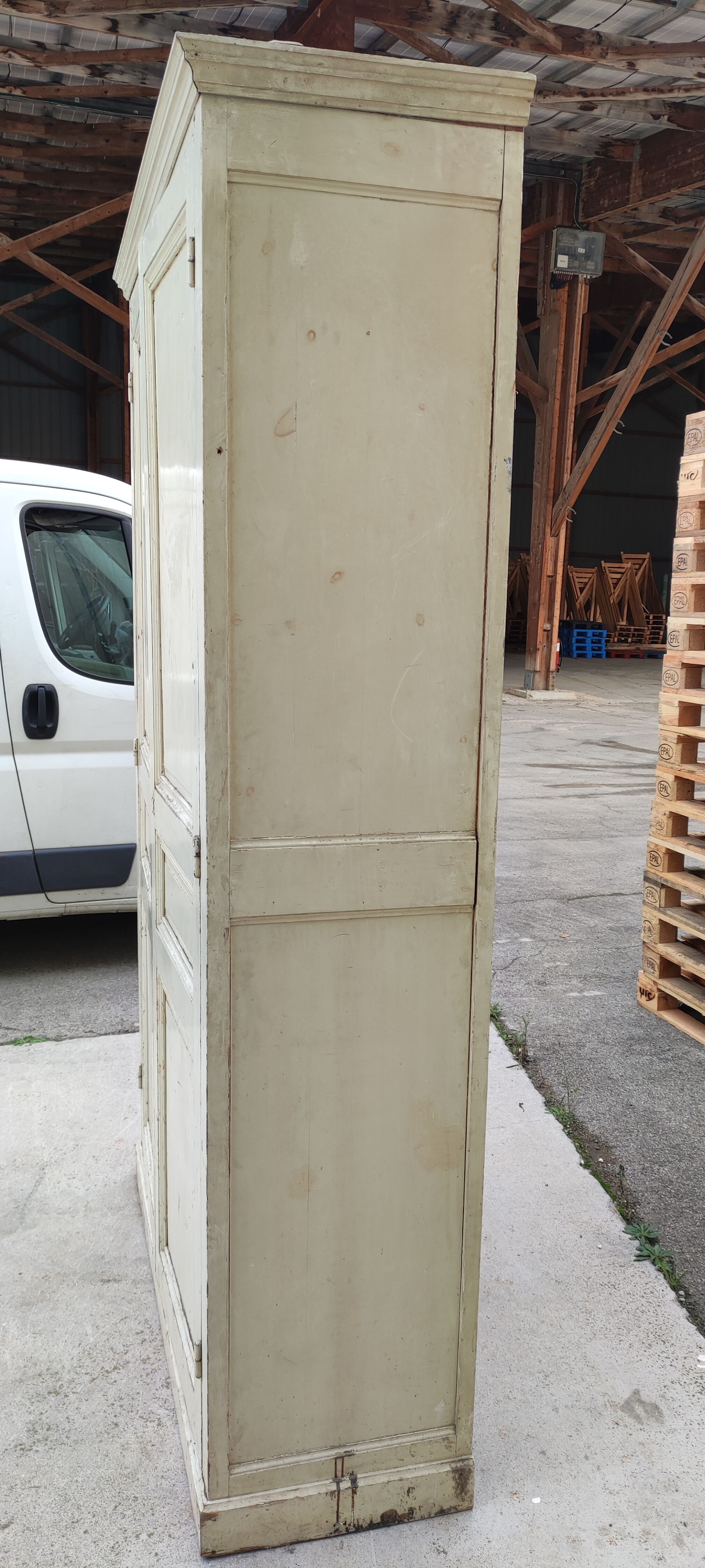 Patinated Parisian wardrobe, 2 doors, 2 shelves