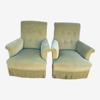 Paire de fauteuils vintage en velours vert amande