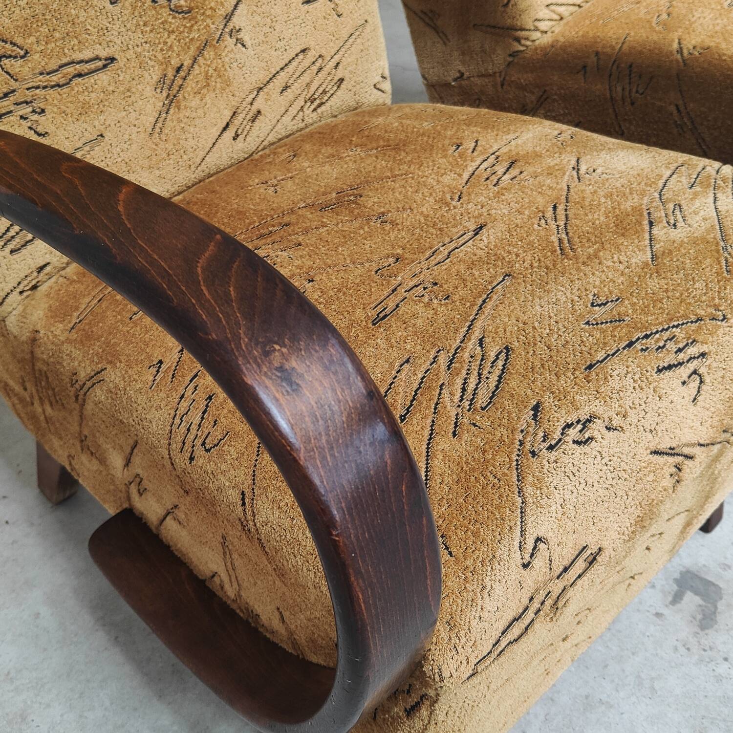 Pair of Art Deco armchairs H410 Type C by Jindrich Halabala for UP Zavody