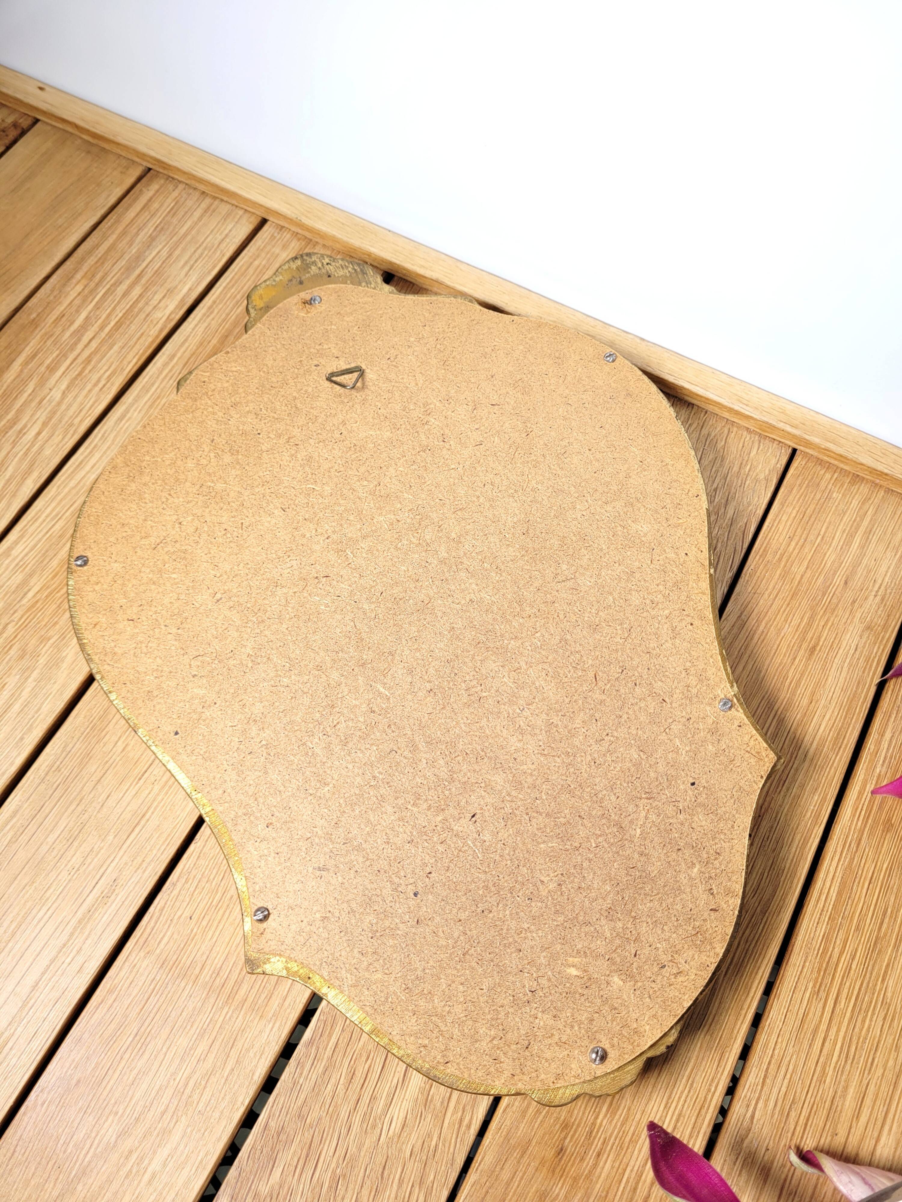 Baroque mirror gilded shell 23x33cm