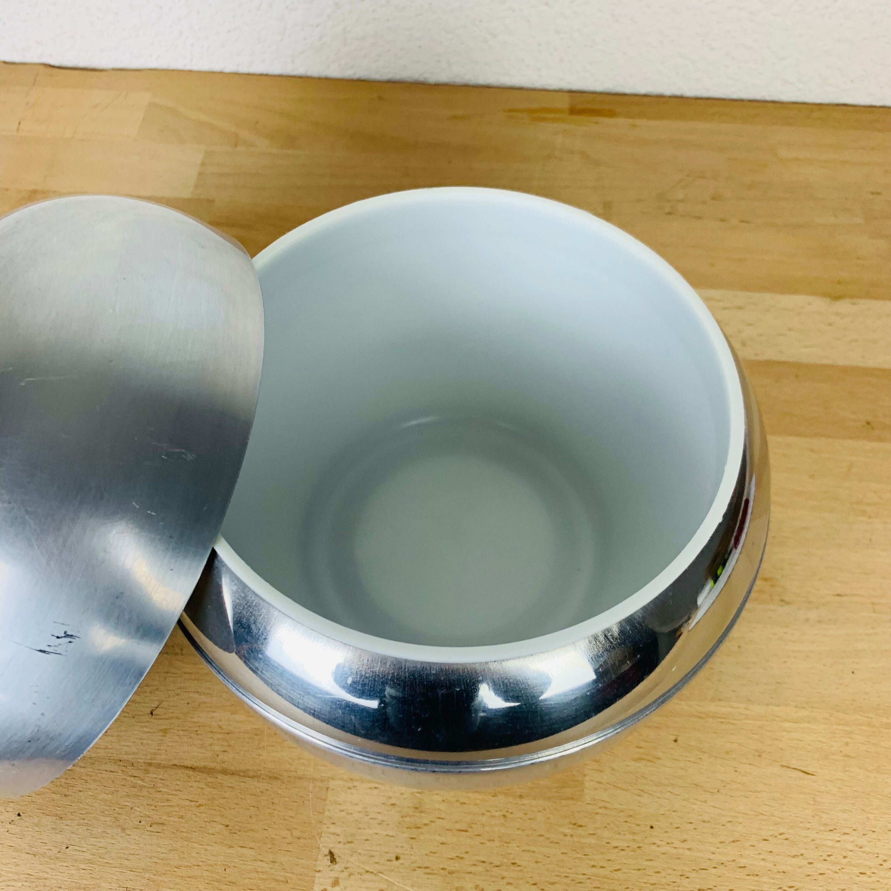 Ice bucket apple aluminum 70s