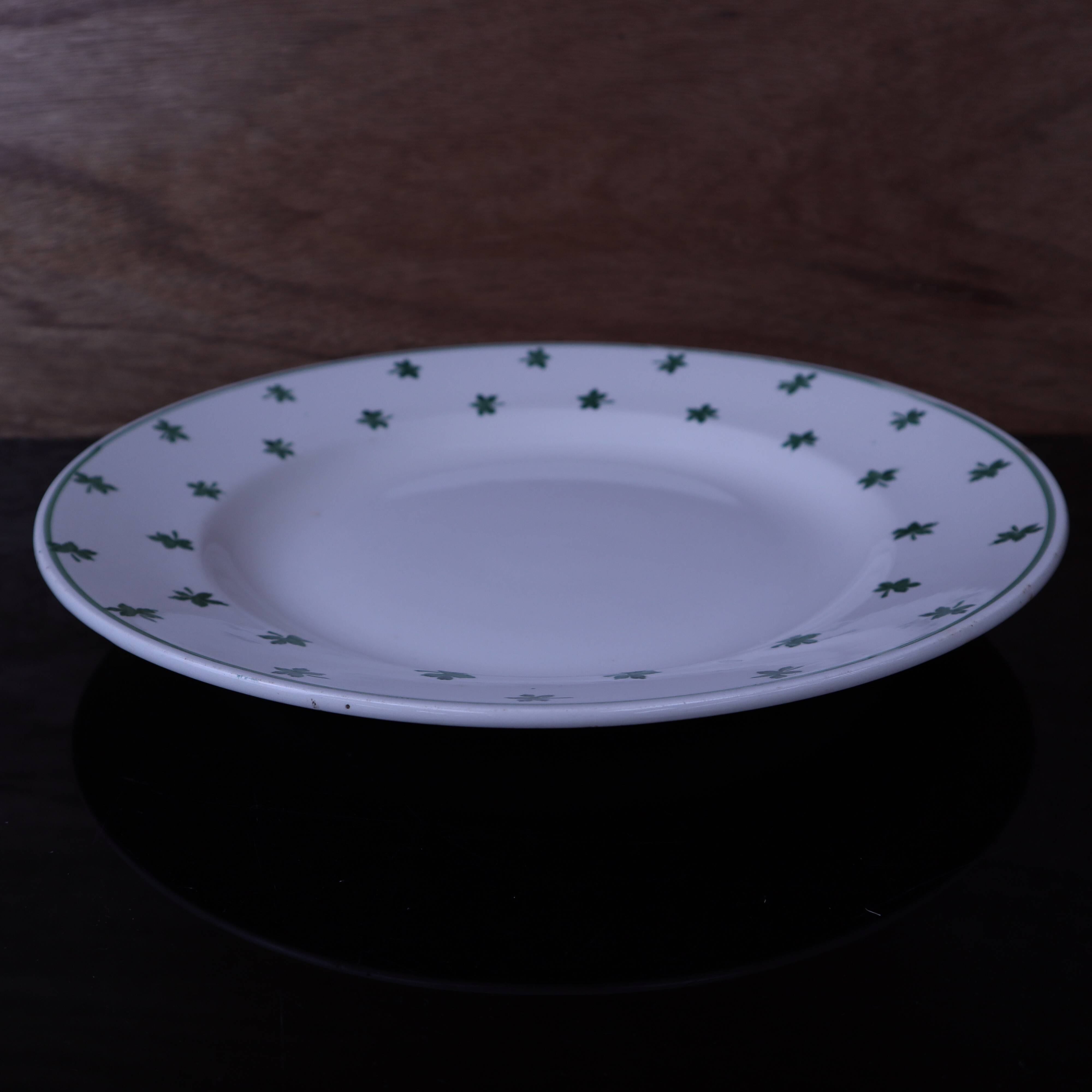 Round serving plate 5200 Sarreguemines and Digoin Vintage