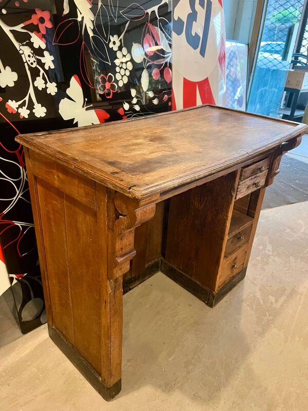 Ancien petit bureau début XXème
