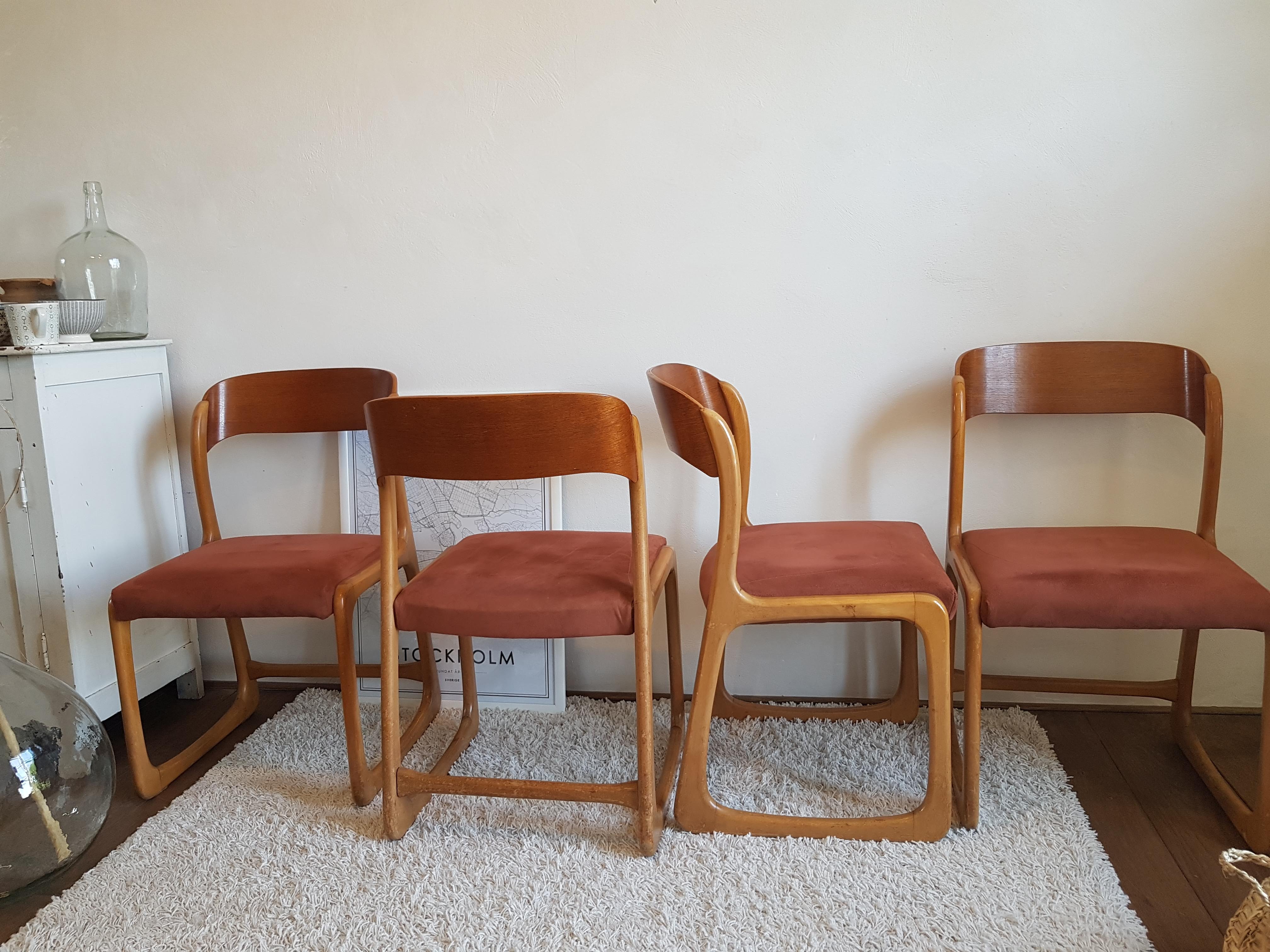 Suite de 4 chaises traineaux Baumann, 1960