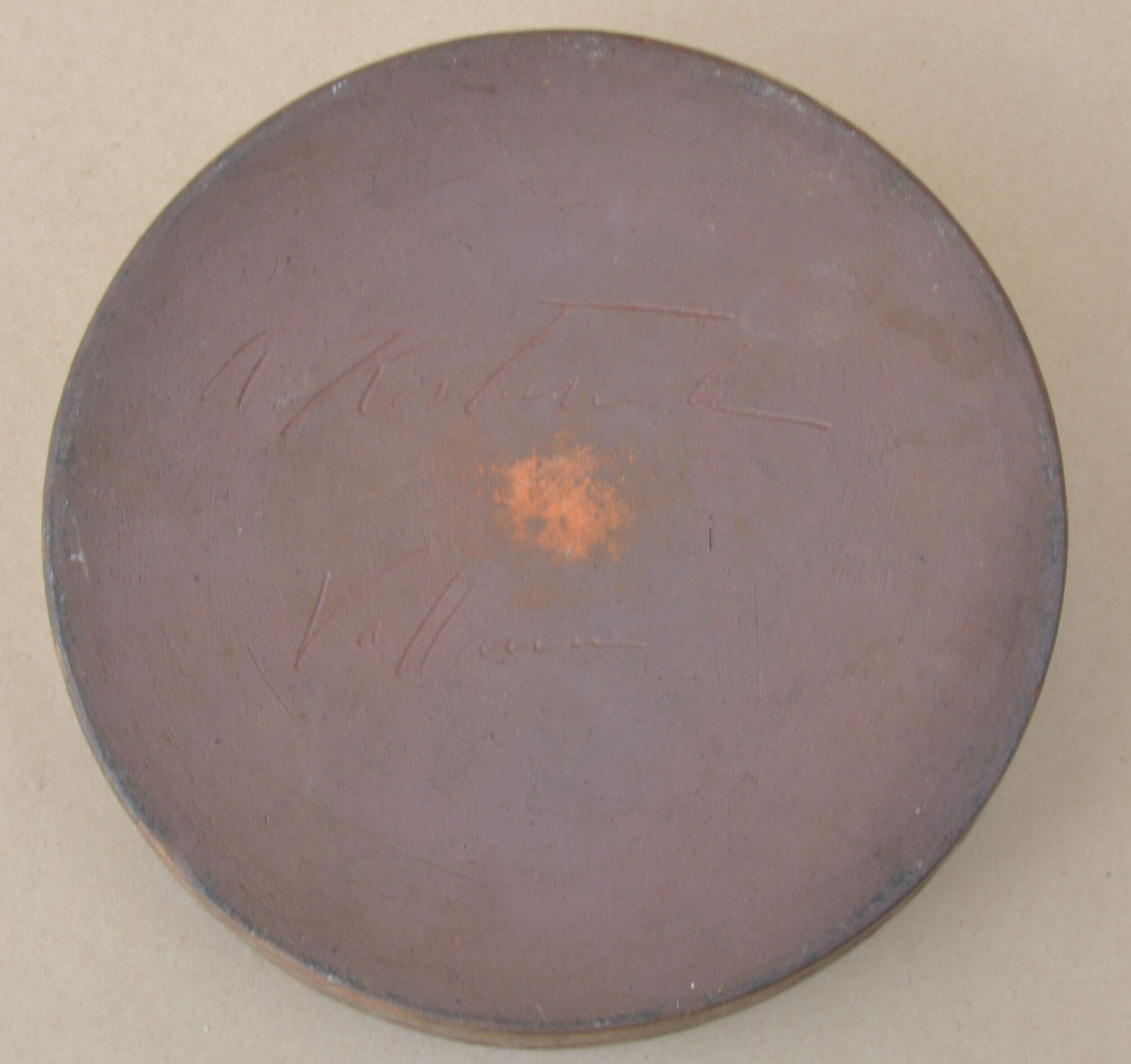 Cut to speckled décor Alexandre Kostanda