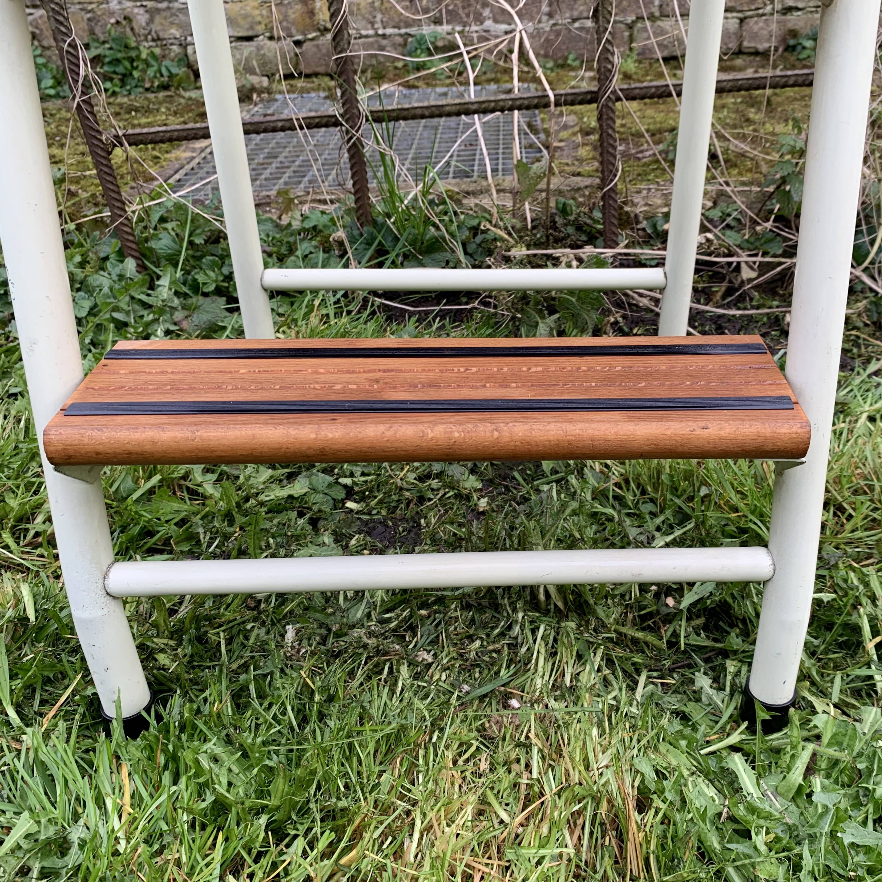 Vintage stepladder in Formica, wood and chromed metal