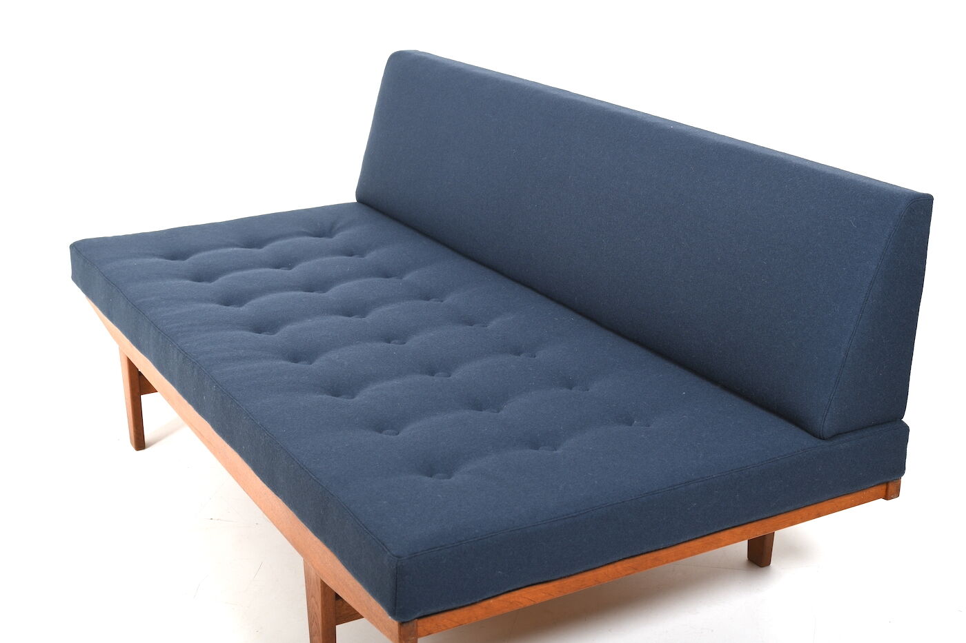 Large Daybed H9 by Poul Volther for FDB / New Upholstered