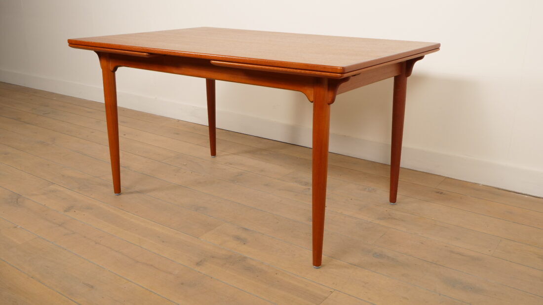 Vintage dining table | Omann Jun No. 50 | Teak | Extendable