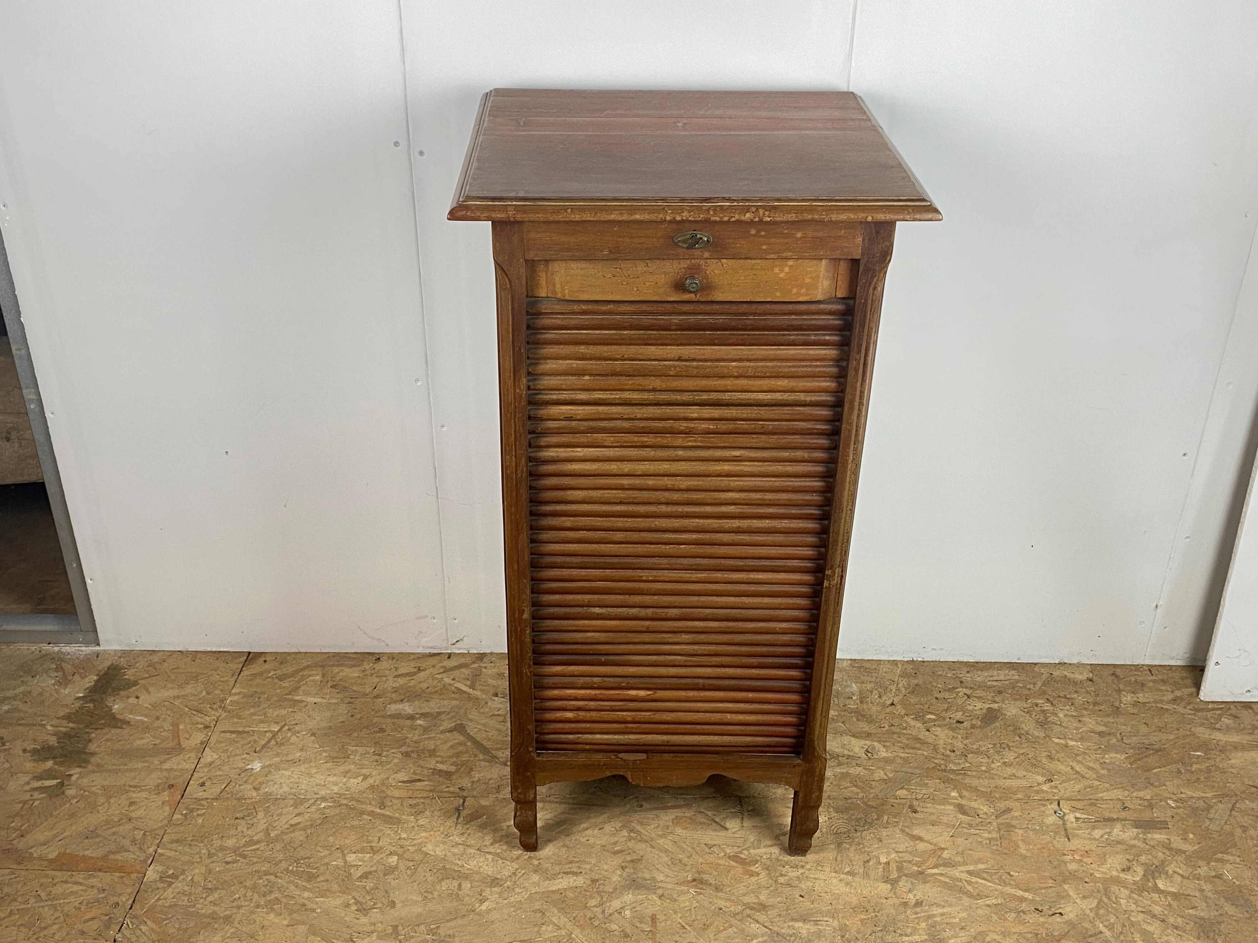 Cabinet with curtained in oak 1930