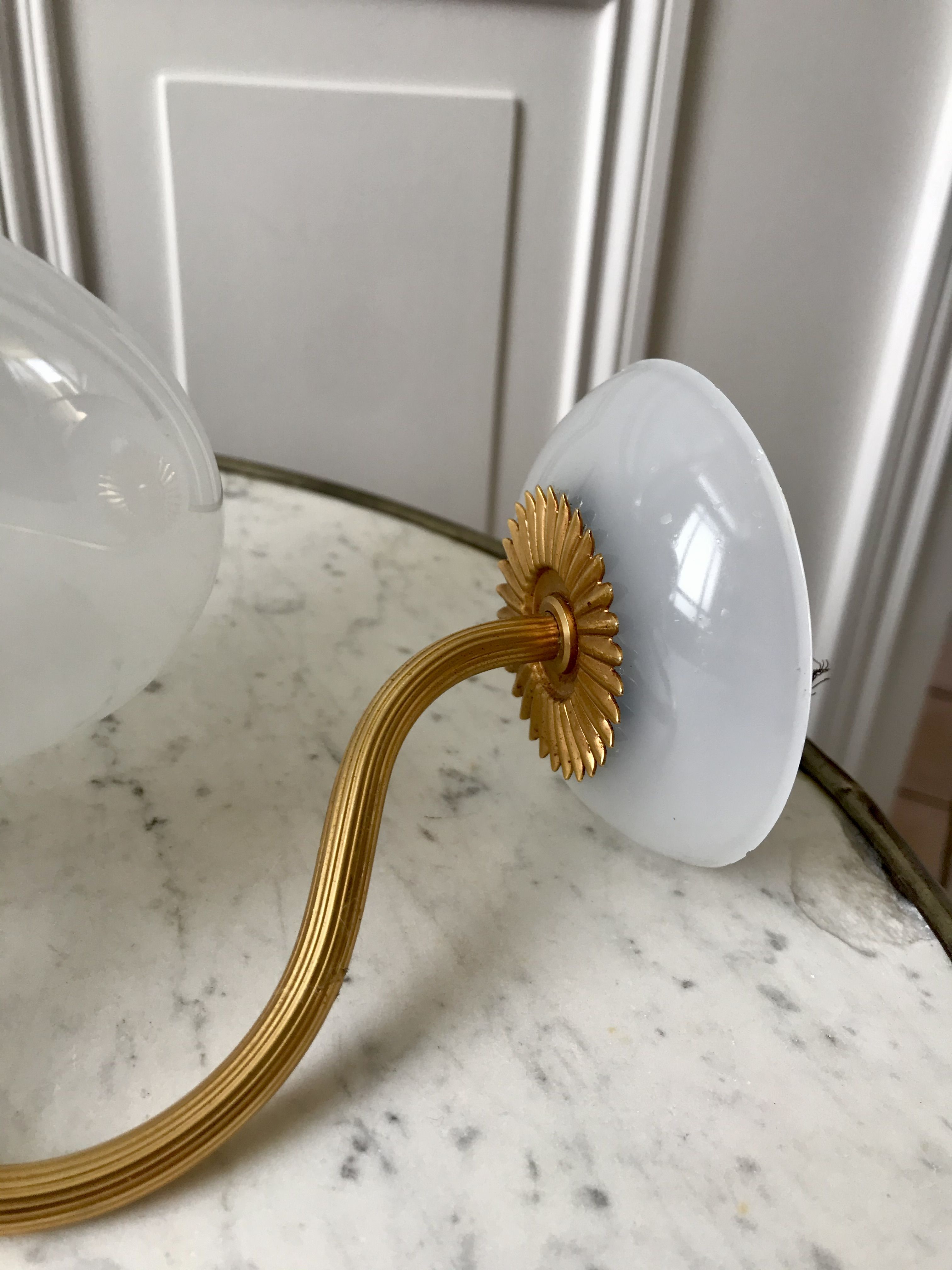 Pair of opaline tulip appliques on brass support 40-50s