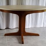 Expandable Roundtable