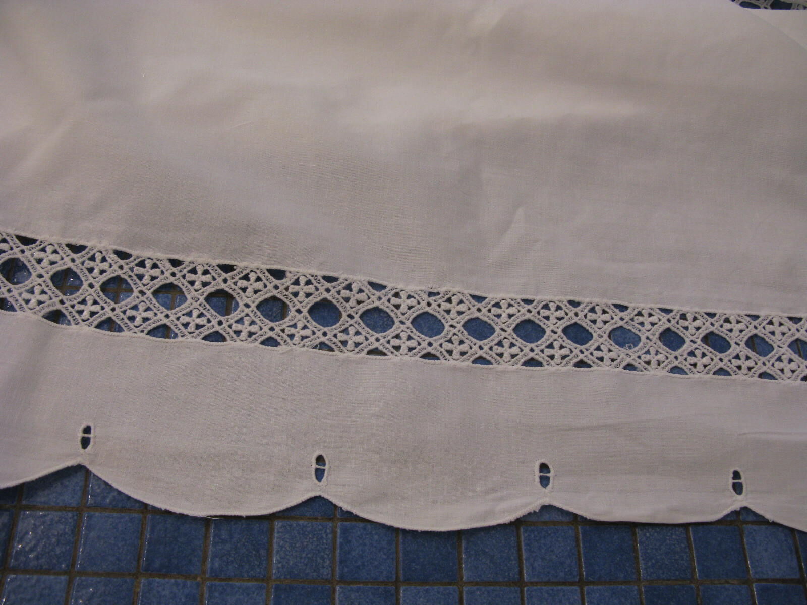 embroidered antique tablecloth and 6 towels