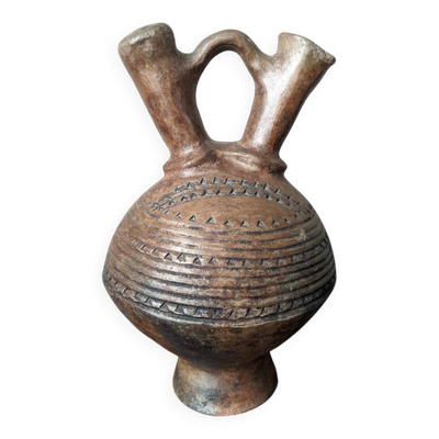 Gargoulette en céramique artisanale, poterie ethnique tribale