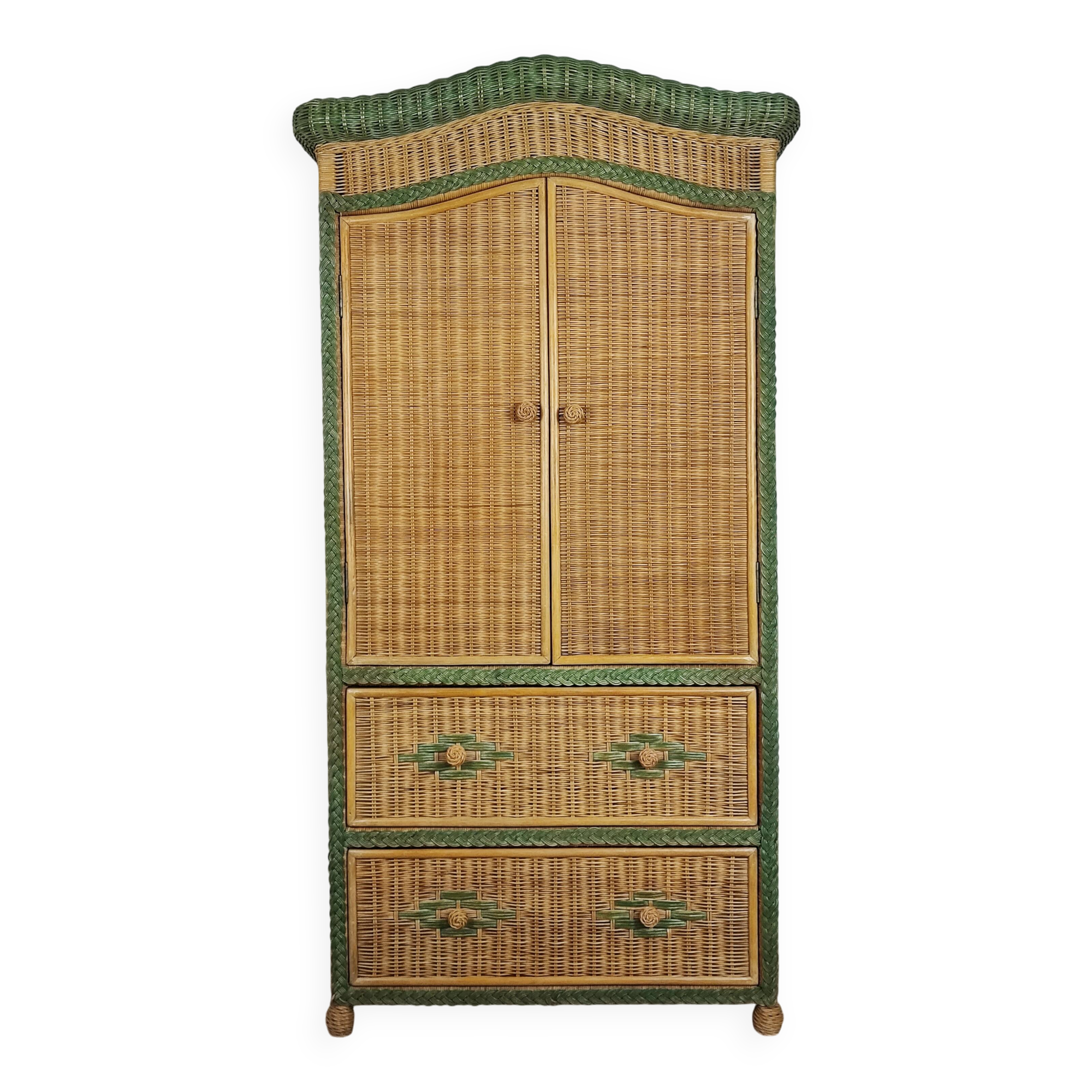 Armoire en rotin